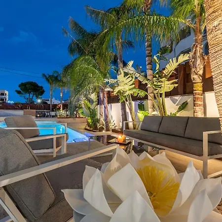 2 Min From The Sea Pool, Comfort And Free Wifi Apartment