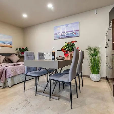 2 Min From The Sea Pool, Comfort And Free Wifi Apartment Miami Playa